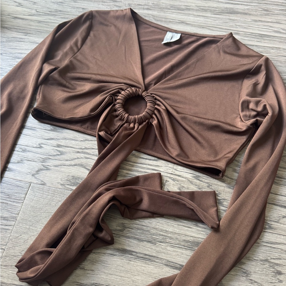 ASOS Brown Long Sleeve Ruched Front Top - Picture 3 of 4